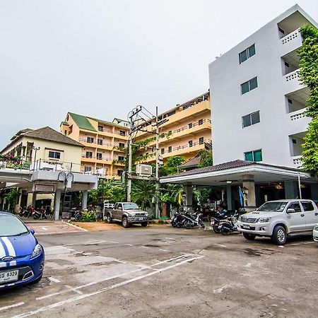 Sutus Court 5 Hotell Pattaya Eksteriør bilde