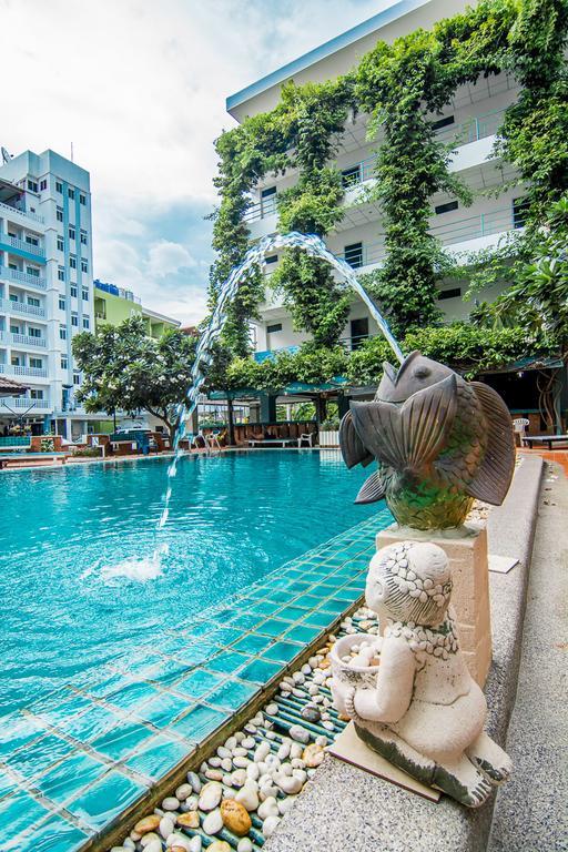 Sutus Court 5 Hotell Pattaya Eksteriør bilde