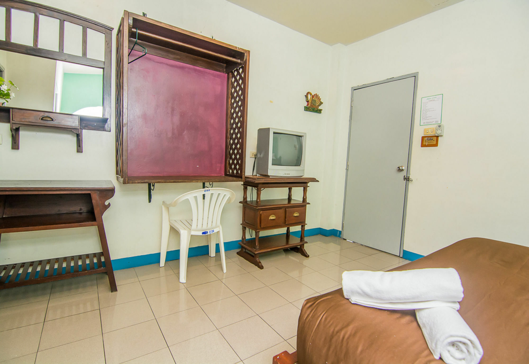 Sutus Court 5 Hotell Pattaya Eksteriør bilde
